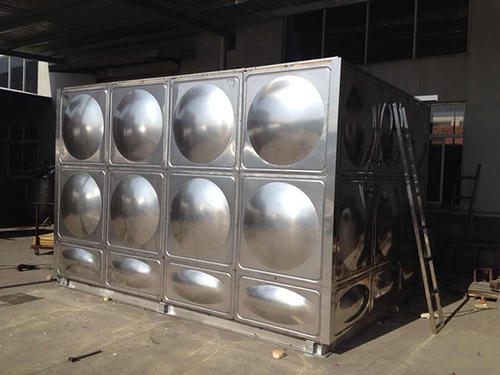 消防水箱流量開關(guān)應(yīng)安裝在出水管的哪個(gè)地方？